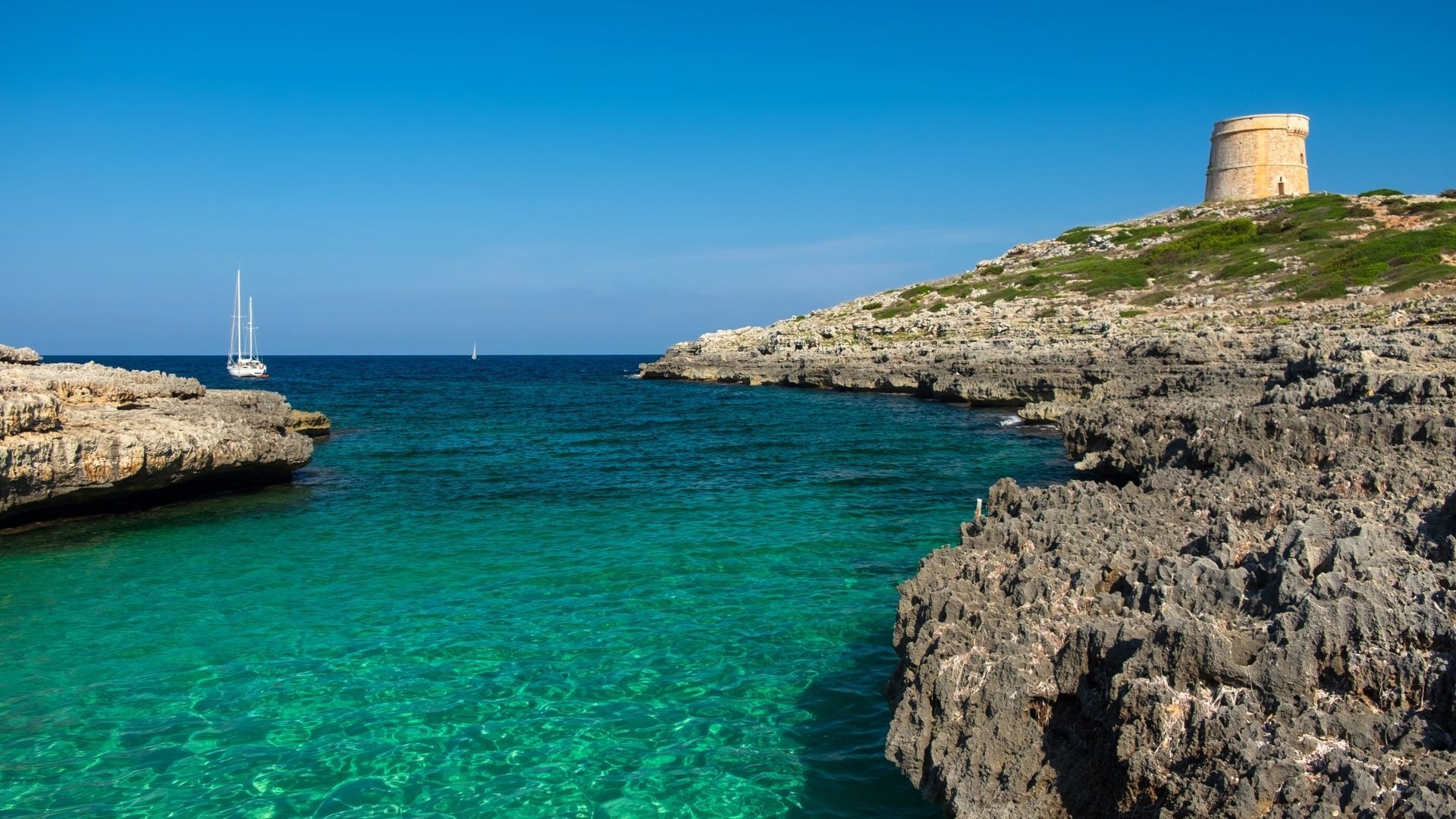 Calo Roig la cala más pequeña en Menorca