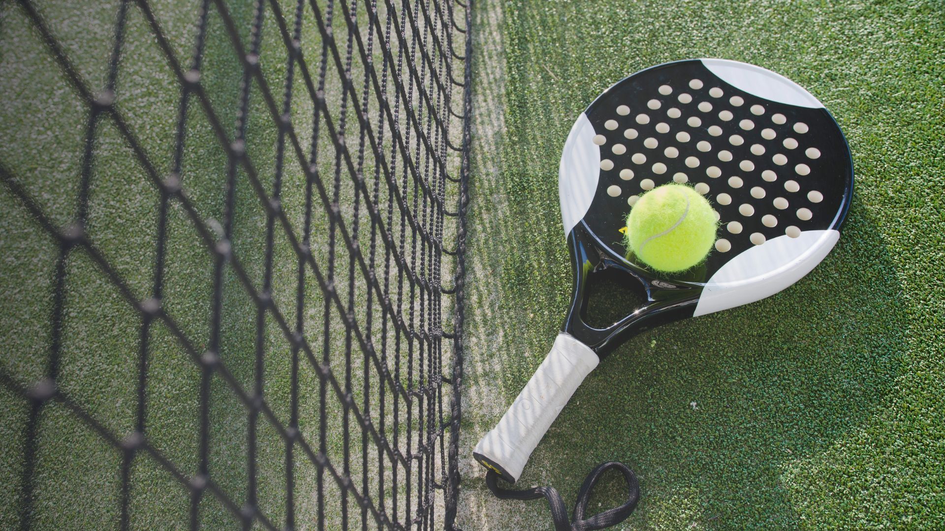 Gimnasio y Piscina Exterior - ARTIEM Asturias | Hotels ©