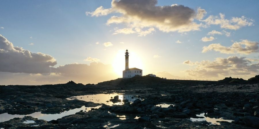 amanecer en Menorca - Faro de Favaritx