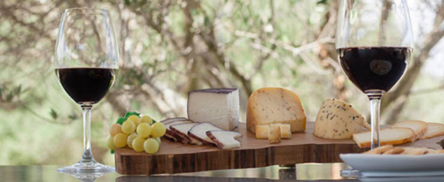 traditional menorca products vino