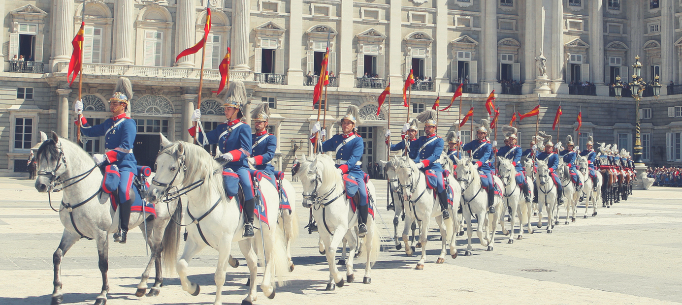 Madrid cultural events changing of the guard at the Royal Palace
