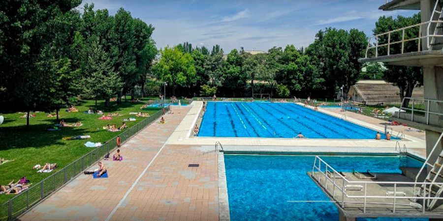 piscina de la universidad complutense de madrid