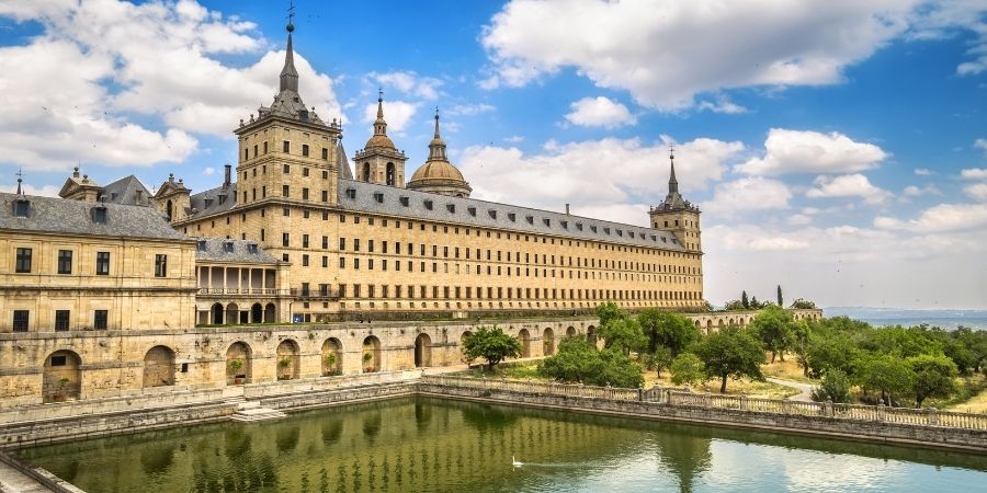 San Lorenzo de El Escorial - pueblos más bonitos de Madrid