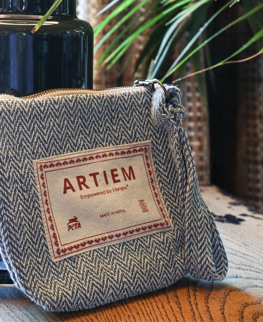 sustainable toiletry bag  artiem hemper